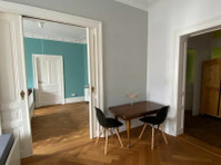High-quality apartment in an old building in Frankfurt… - K pronájmu