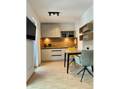 Just move in! Fully furnished lovely apartment in Frankfurt… - De inchiriat