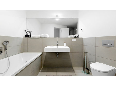 Luxury 2-bedroom apartment in Grand Tower - city Centre… - De inchiriat