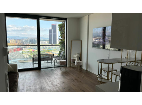 Luxury Suite with Skyline View - For Rent