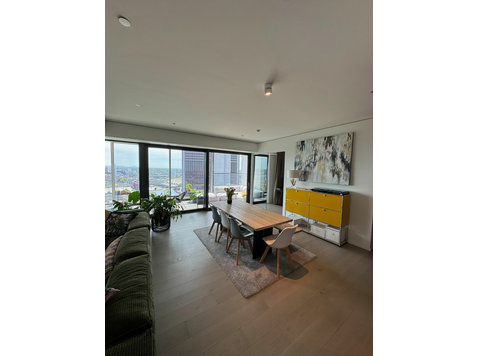 Luxury loft in Frankfurt with a view - K pronájmu