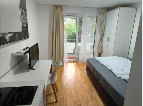 Modern, fashionable apartment located in Frankfurt am Main - For Rent