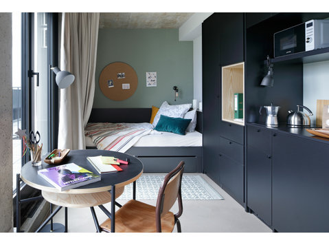 Penthouse Balcony Long in Top Lage - Frankfurt Riedberg - Zu Vermieten