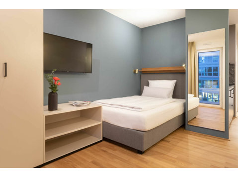 Ruhiges & feinstes Studio in Frankfurt am Main - Zu Vermieten