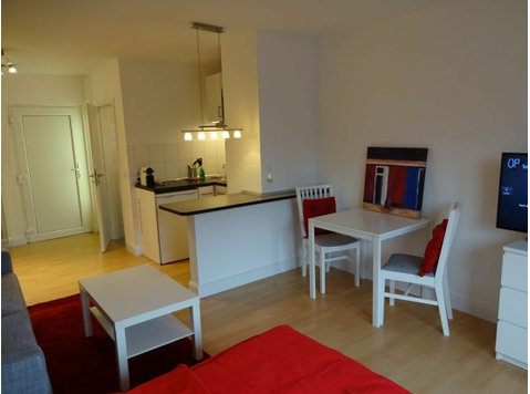 Top möbliertes 1 ZKB-Apartment mit Wintergartenbalkon - 5… - Zu Vermieten
