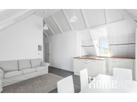 Charming, bright 3-room apartment, furnished with elevator… - דירות