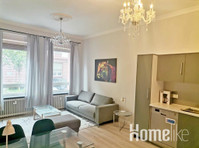 Completely renovated apartment in a prime location - Апартаменти