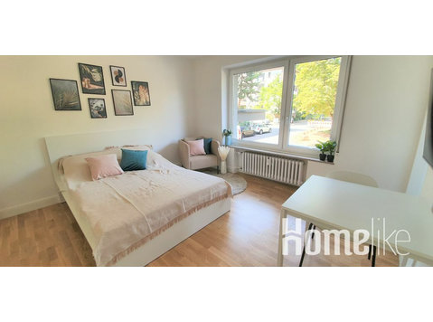 Cozy, bright 1ZW. - SFBC, furnished possible, lift, quiet - Asunnot