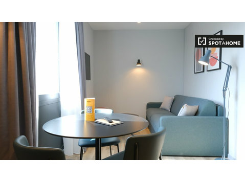Elegantes Apartment mit 1 Schlafzimmer in Frankfurt Gateway… - Wohnungen