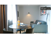 Frankfurt Gateway Gardens'ta zarif 1 yatak odalı daire - Apartman Daireleri