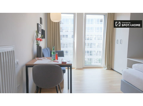 Apartamento estúdio para alugar em Bockenheim, Frankfurt Am… - Apartamentos