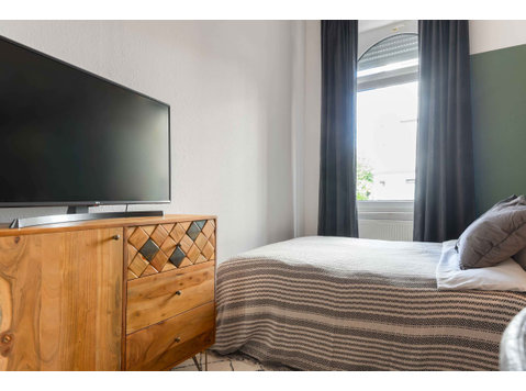 Zimmer in der Freiligrathstraße - Apartments
