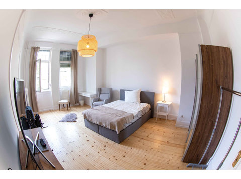 Zimmer in der Schweizer Straße - Apartments