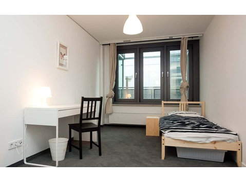 Zimmer in der Taunusstraße - Apartments