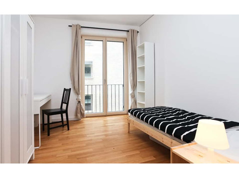 Zimmer in der Weisbachstraße - Appartamenti