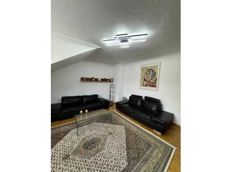 Häusliche und fantastische Wohnung auf Zeit im Herzen von… - Zu Vermieten