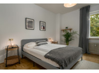 Cozy apartment | centrally located | front west - Na prenájom