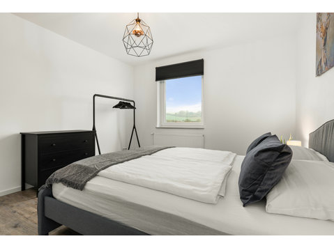 Modern apartment with balcony | near VW factory - For Rent