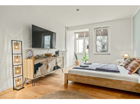Stylisches Dschungel Studio | nähe Uni & Klinikum - Zu Vermieten