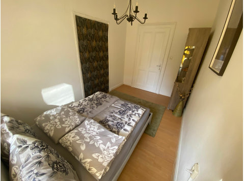 Beautiful cozy old building loft centrally located - For Rent