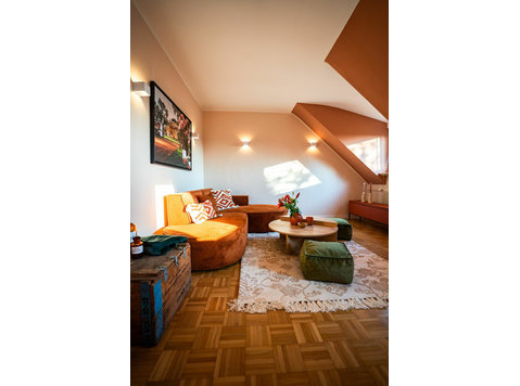 Nice & amazing loft in Wiesbaden-Sonnenberg -  வாடகைக்கு 