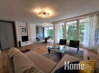 Breathtaking fully furnished apartment on the hills of… - Leiligheter