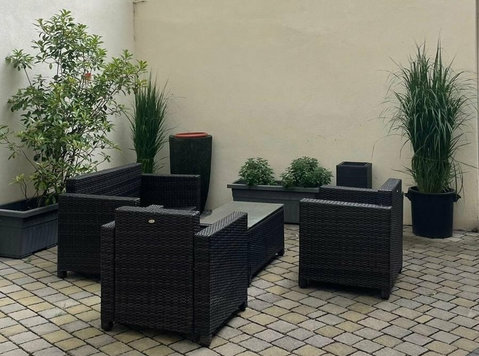 Available now: Stylish fully furnished 2 Room Apt. - Wohnungen