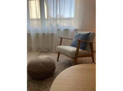Charmante, wunderschöne Wohnung auf Zeit in Hagen - Zu Vermieten