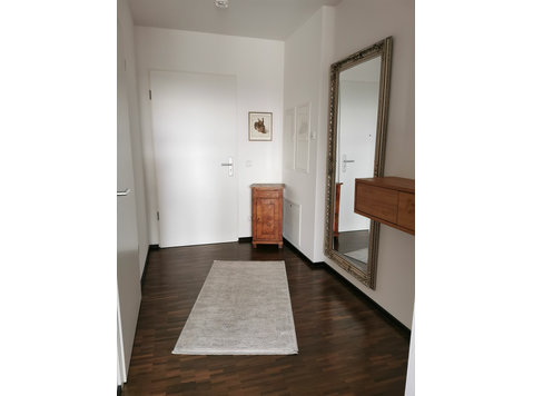 Light-flooded spacious flat for 1 - 2 persons - Til Leie
