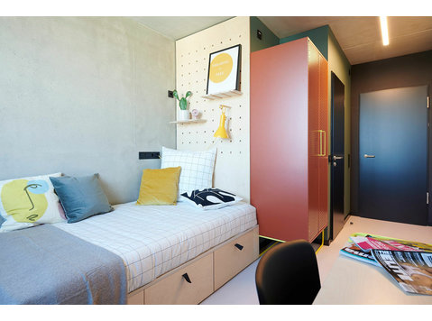 Student Accommodation with many extra services - Izīrē