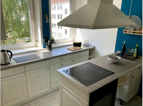 Helle Wohnung eine Station vom Hauptbahnhof - Zu Vermieten