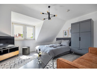 Bright, fashionable suite in Hannover - Te Huur
