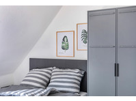 Bright, fashionable suite in Hannover - Te Huur