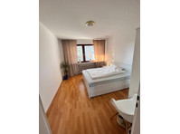 Charming furnished flat next to Tiergarten - Til leje