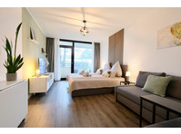 Charming studio with parking space near the trade fair - 임대