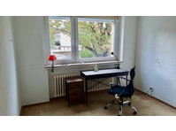 Cosy private room in comfortable apartment in Hannover - الإيجار