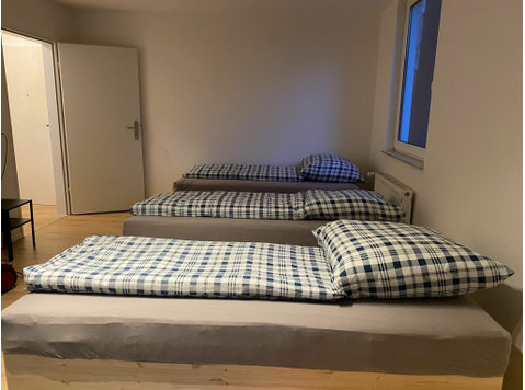 Liebevoll eingerichtetes, helle Wohnung in Hannover - Zu Vermieten