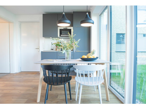 Skandinavisches Designer Appartement mit Terrasse direkt am… - Zu Vermieten