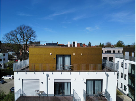 Stylish 74m² Penthouse | free parking - For Rent