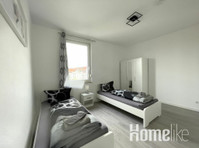 4-Bed Apartment for fitters | kitchen - Διαμερίσματα