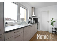Stylish Penthouse apartment in the center of Osnabrueck - شقق