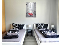 Two bed studios for fitters | kitchen - 	
Lägenheter