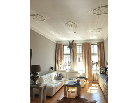 Outstanding luxury flat in an historic building with 7… - الإيجار