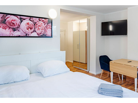 Modern eingerichtetes Apartment für 2 Personen direkt am… - Zu Vermieten