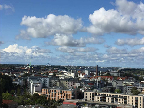 ★ View over the city to the Baltic Sea / city center /… - Til leje
