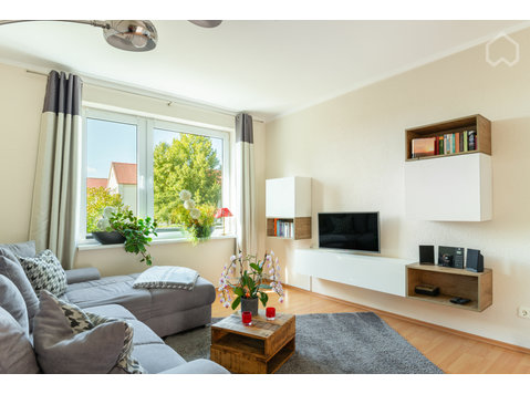 charming apartment in green and quiet area and very… - Izīrē