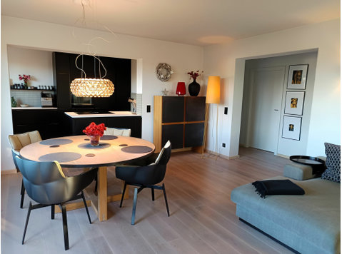 Exklusiv ausgestattete Wohnung mit viel Liebe zum… - For Rent