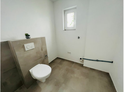 Traumhaus | 7 Beds | 5 Room | Wifi | 3 Parking - Aluguel