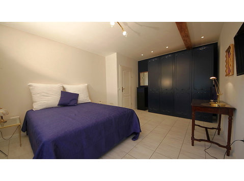 2 ZI-WOHNUNG IN KERPEN, MÖBLIERT - Serviced apartments