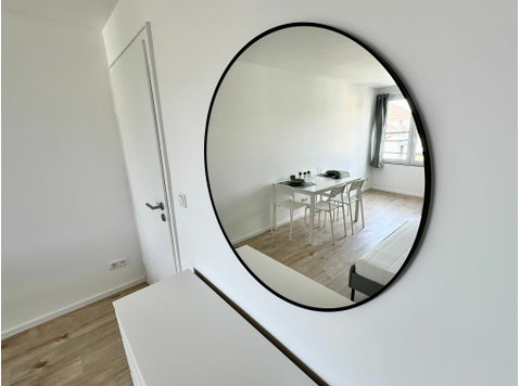 Beautiful & fantastic furnished Studio in the City Center - 	
Uthyres